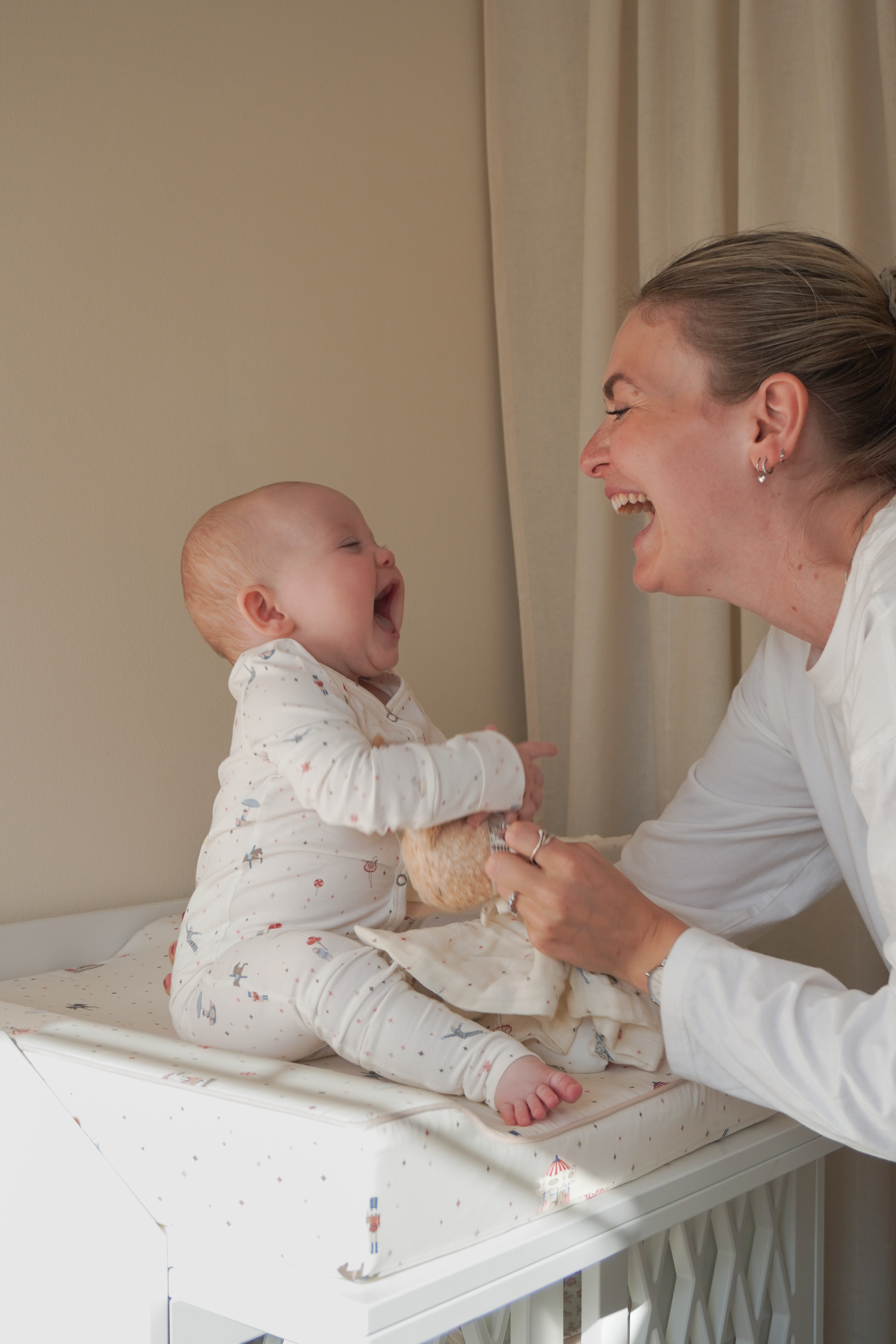 Baby Strampler Ellinor - GOTS - Carousel