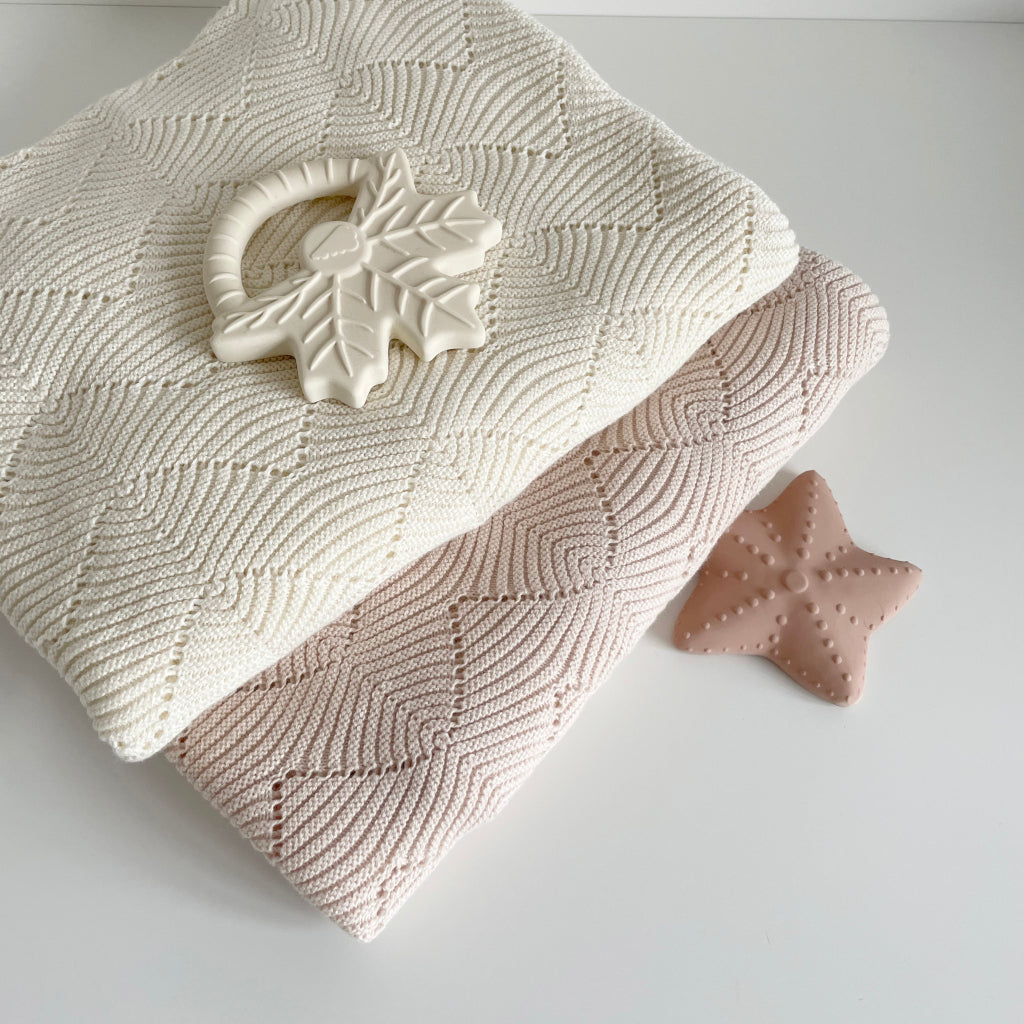 Jakobsmuschel-Strickdecke – GOTS Natur