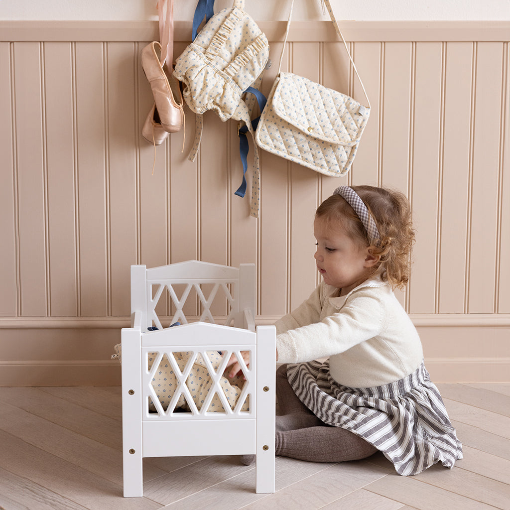 Harlequin Puppenbett – FSC Weiß