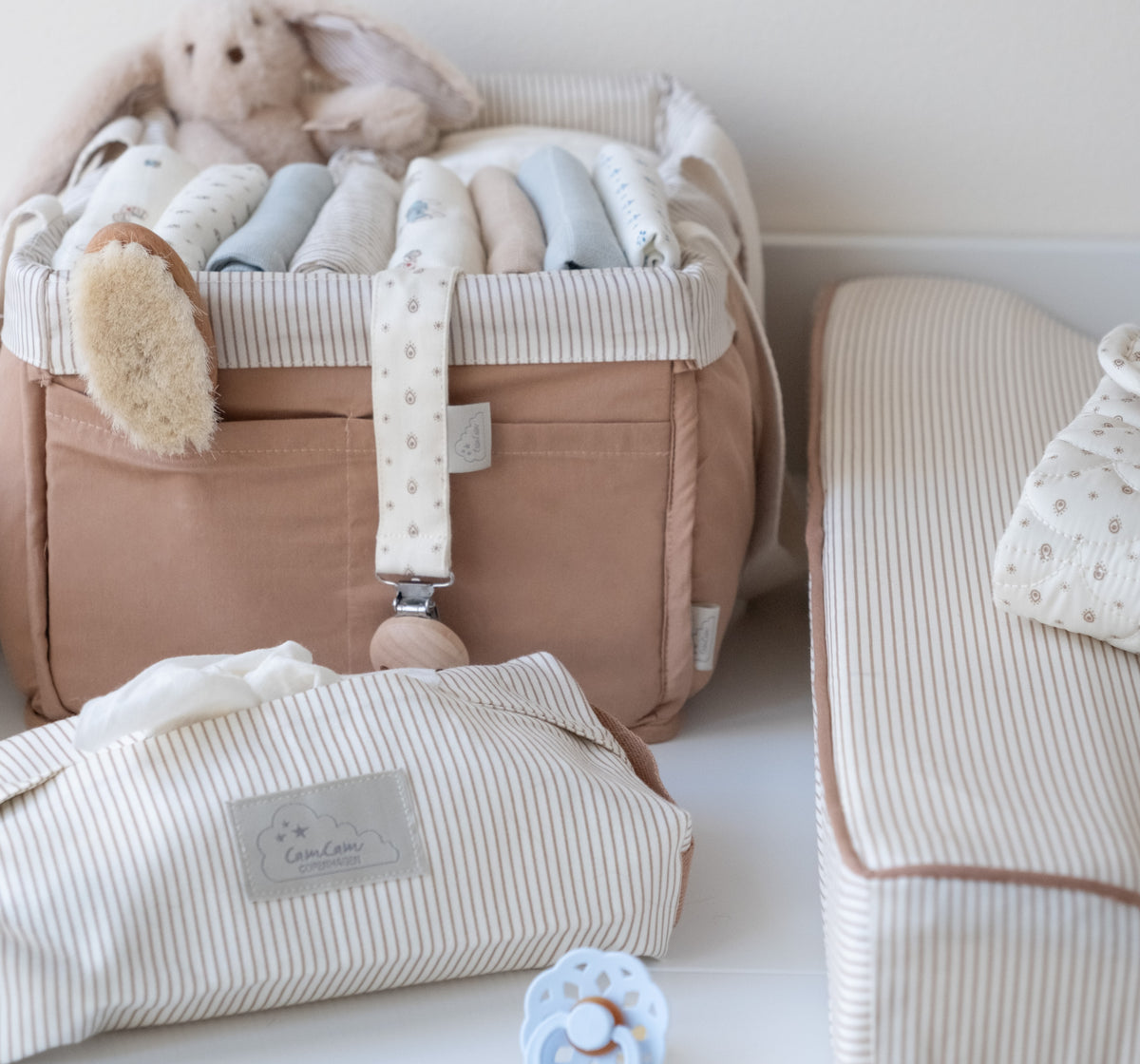 Feuchttuchetui - GOTS Classic Stripes Camel